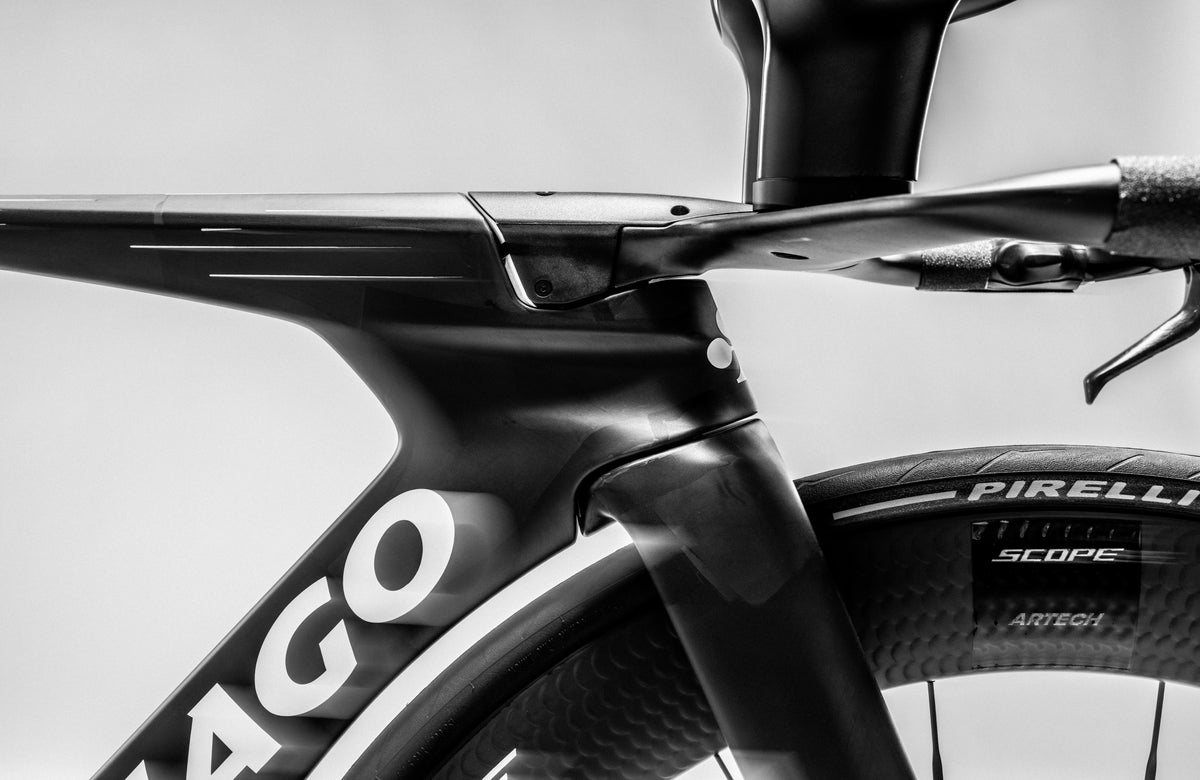 Colnago TT2 aerodynamic time trial cockpit and integrated carbon fork